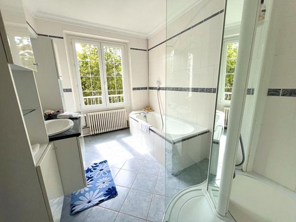 PROPRIETE / 3 LOGEMENTS SANS TRAVAUX