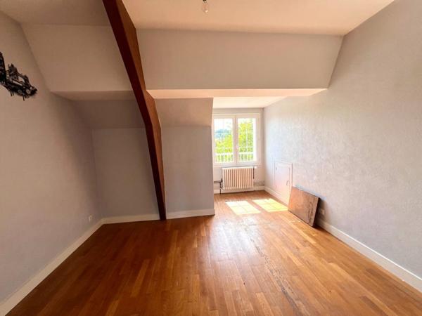 PROPRIETE / 3 LOGEMENTS SANS TRAVAUX