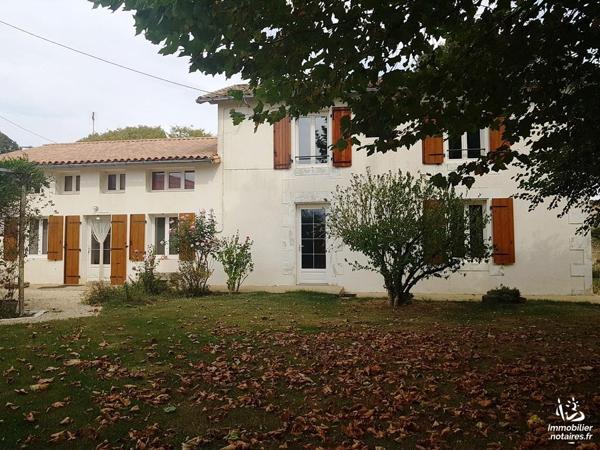 MAISON ANCIENNE ET DEPENDANCES SUR 8760M²