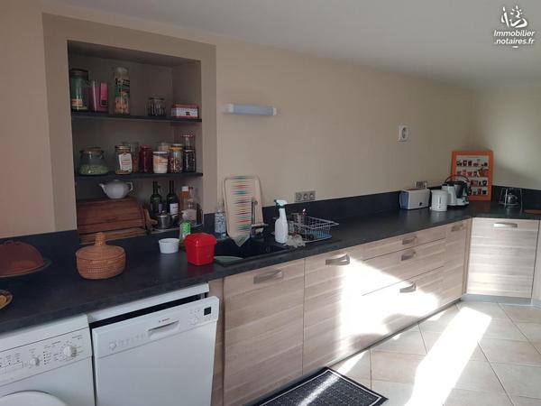 MAISON ANCIENNE ET DEPENDANCES SUR 8760M²