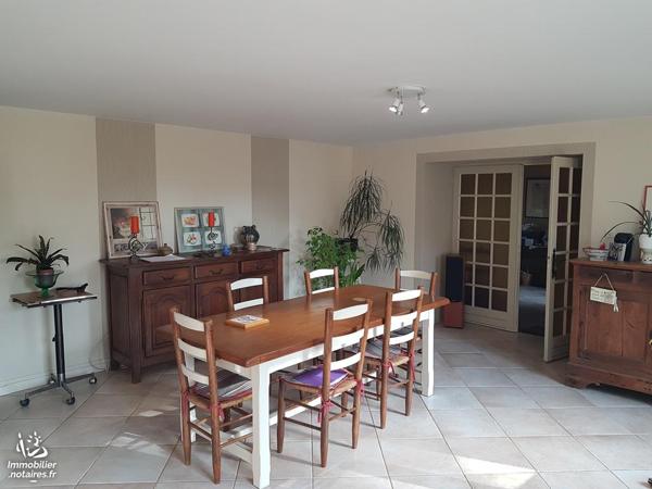 MAISON ANCIENNE ET DEPENDANCES SUR 8760M²