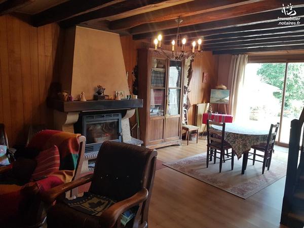 MAISON ANCIENNE ET DEPENDANCES SUR 8760M²