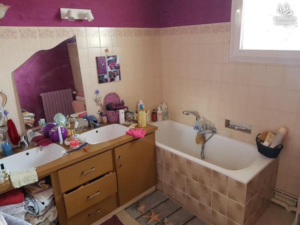 MAISON ANCIENNE ET DEPENDANCES SUR 8760M²