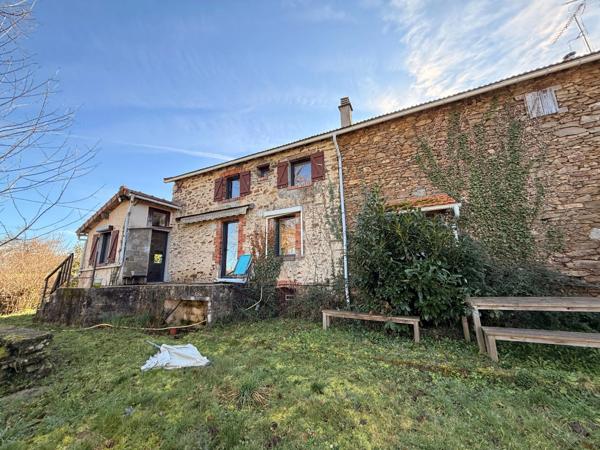 EN EXCLUSIVITE ! Maison en pierre de 115m2 + dépendances sur 4079m2 de terrain 89 990 €