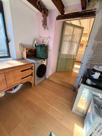 EN EXCLUSIVITE ! Maison en pierre de 115m2 + dépendances sur 4079m2 de terrain 89 990 €