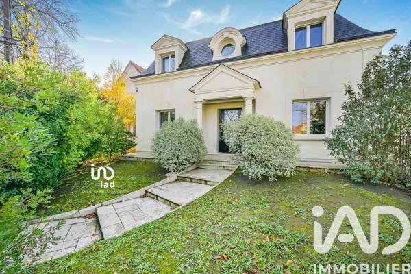 Maison à vendre 6 pièces 192 m² Rueil-Malmaison