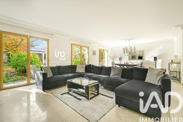 Maison à vendre 6 pièces 192 m² Rueil-Malmaison