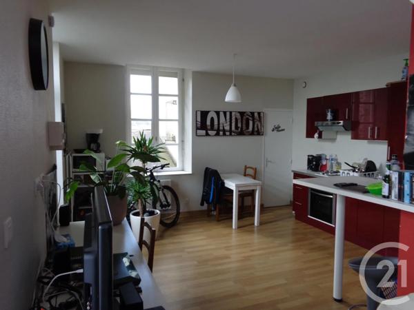 Appartement T1 à vendre  2 pièces - 48,92 m 2   FOUGERES  - 35