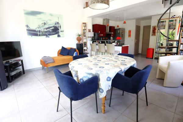 Vente Maison82 m² - 3 Pièces - ROQUEBRUNE SUR ARGENS (83520)