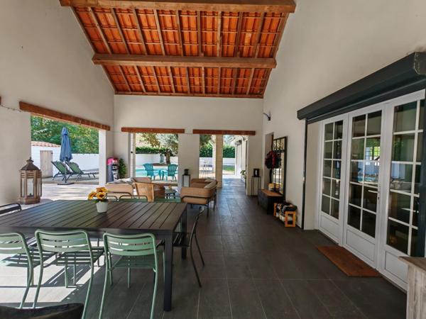 Villa 5 pièces de 167 M2