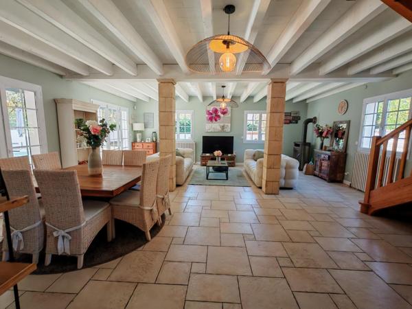 Villa 5 pièces de 167 M2