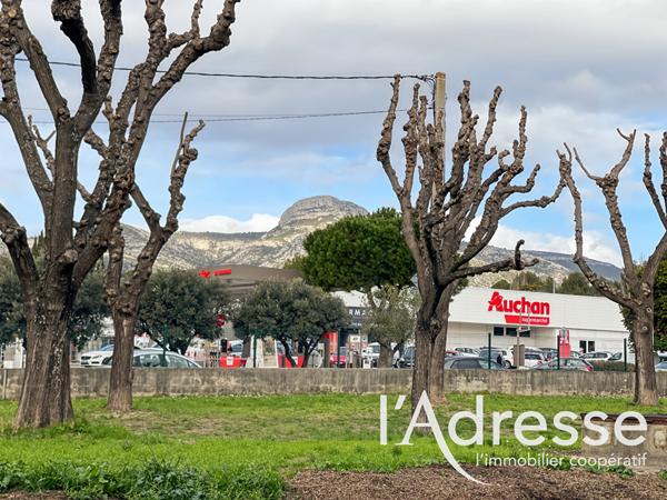 Appartement 3 pièces - Aubagne - 53 m2