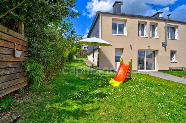 EXCLUSIVITÉ - CARHAIX-PLOUGUER - MAISON DE VILLE 6 PIÈCES AVEC JARDIN - DPE C