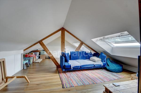 EXCLUSIVITÉ - CARHAIX-PLOUGUER - MAISON DE VILLE 6 PIÈCES AVEC JARDIN - DPE C