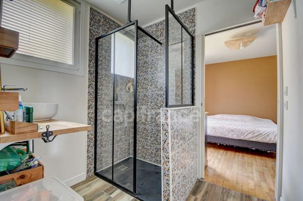 EXCLUSIVITÉ - CARHAIX-PLOUGUER - MAISON DE VILLE 6 PIÈCES AVEC JARDIN - DPE C