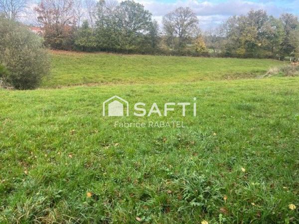 Terrain constructible 1496 m2