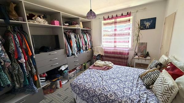 Exclusivité Nestenn ? A vendre - Maison de ville avec jardin, garage et terrasse à deux pas du centre-ville