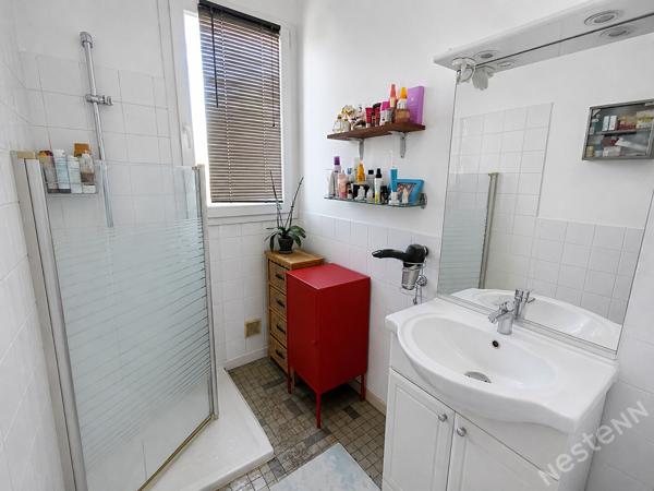 Exclusivité Nestenn ? A vendre - Maison de ville avec jardin, garage et terrasse à deux pas du centre-ville