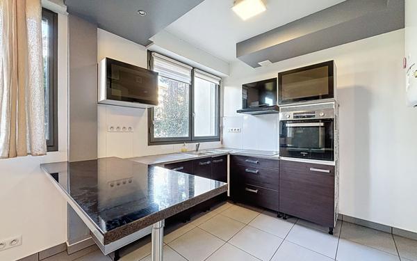 Appartement à vendre    2 pièces • 34,20 m2 Billère