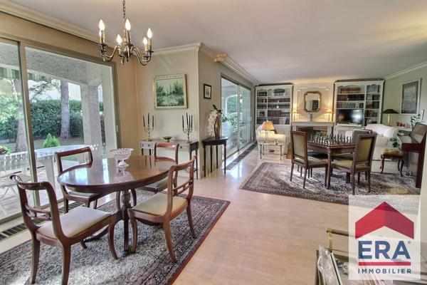 Maison Pierrelatte 7 pièce(s) 245 m2