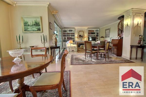 Maison Pierrelatte 7 pièce(s) 245 m2