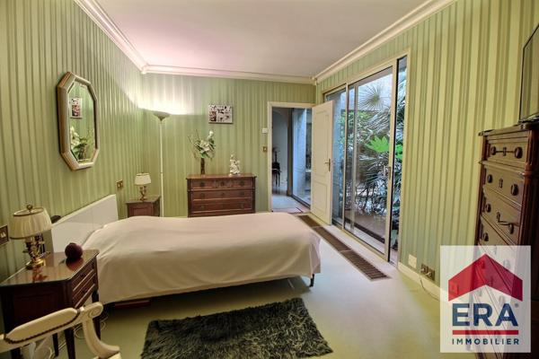 Maison Pierrelatte 7 pièce(s) 245 m2