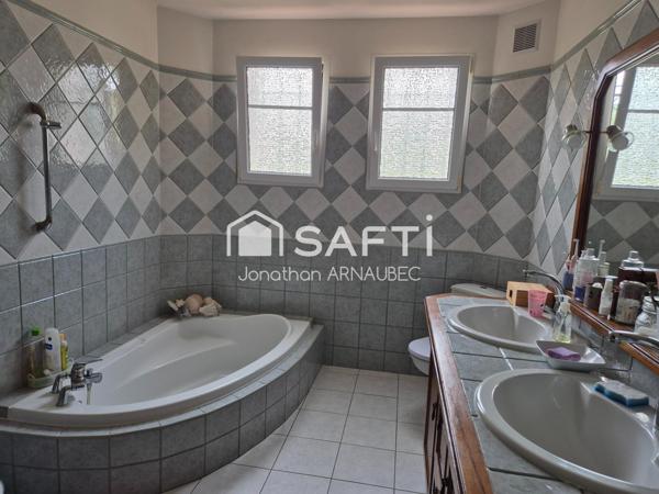 Villa familiale avec piscine, terrasses et excellente performance énergétique