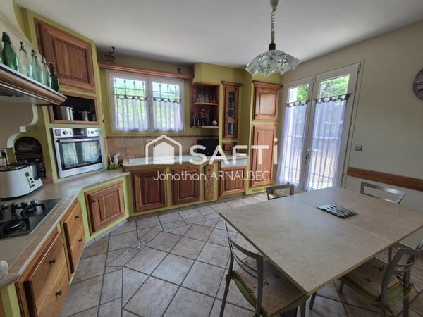 Villa familiale avec piscine, terrasses et excellente performance énergétique