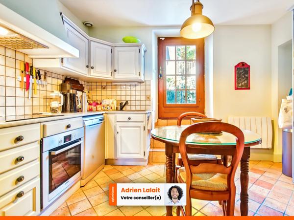 Maison 3 chambres, 1 bureau, grand jardin, très bon état