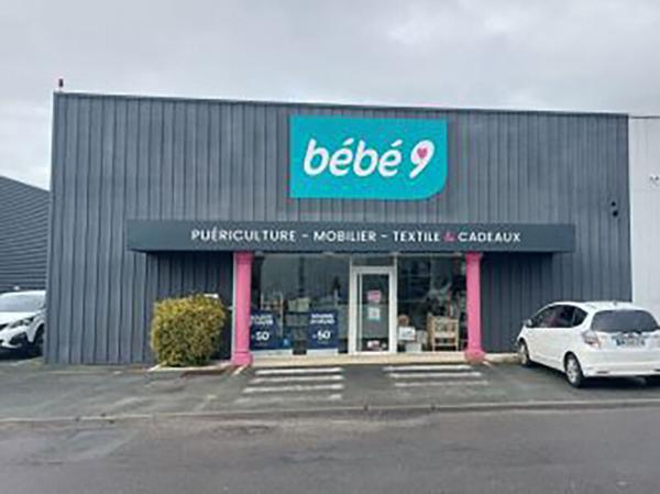 Local commercial Royan 400 m2 - zone commerciale Royan 2