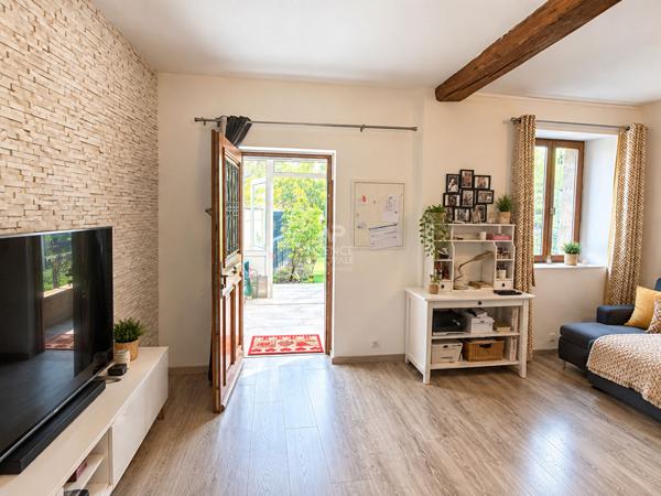 Maison Verneuil Sur Seine 4 pièce(s) 75 m2 255 000 € **  - Référence  1835