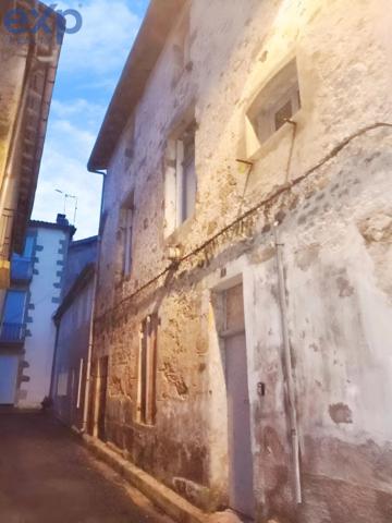 33430-BAZAS- IMMEUBLE DE RAPPORT – 6 LOGEMENTS–COEUR DE VILLE