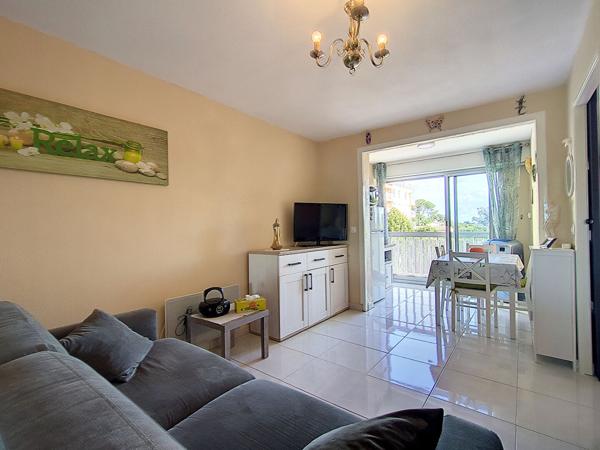 saint aygulf appartement deux pieces centre ville Garage