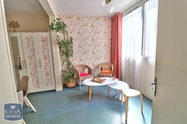 Vente local professionnel 65.78m²