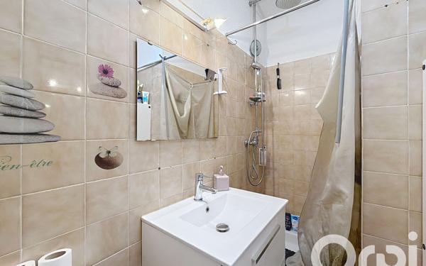 Appartement à vendre    1 pièce •  Saint-Cyprien