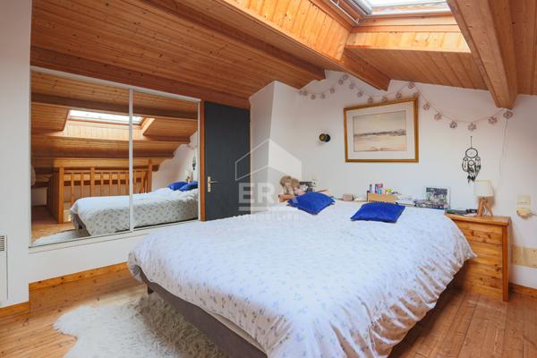 Grande maison avec piscine et potentiel locatif