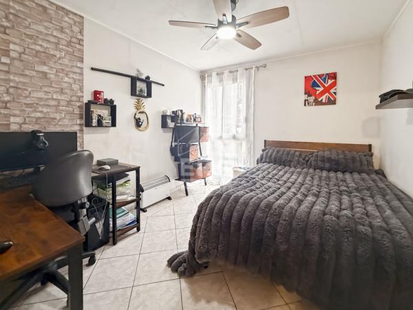 À vendre ? Appartement Type 4 de 74 m² avec stationnement + cave + Résidence privée sécurisée avec piscine, 13009 Marseille