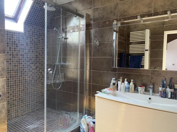 Bondy (93140) MAISON avec terrasse 5 chambres à Bondy (93) -