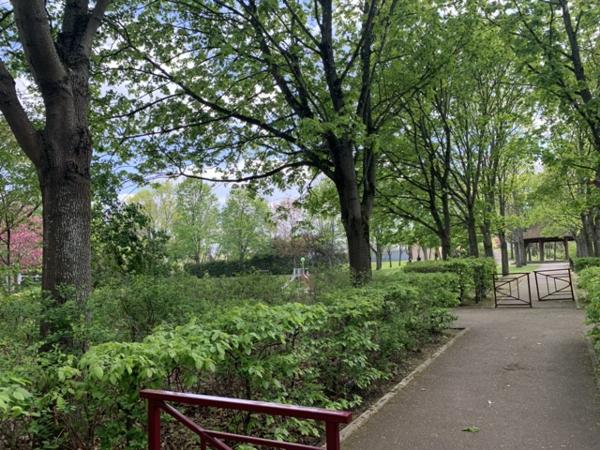 Bondy (93140) MAISON avec terrasse 5 chambres à Bondy (93) -