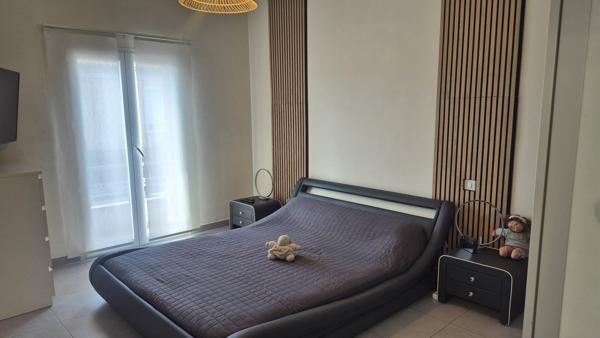 Maison rénovée au charme des années 50 avec piscine à Lézignan