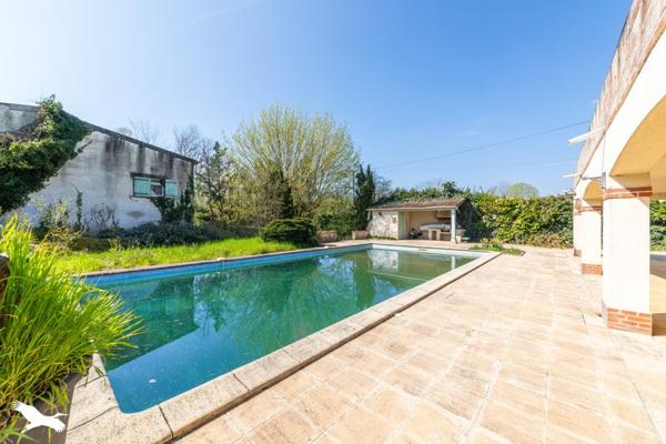 Maison à vendre |                                       Lafox |                                        8 pièces  |  213 m²