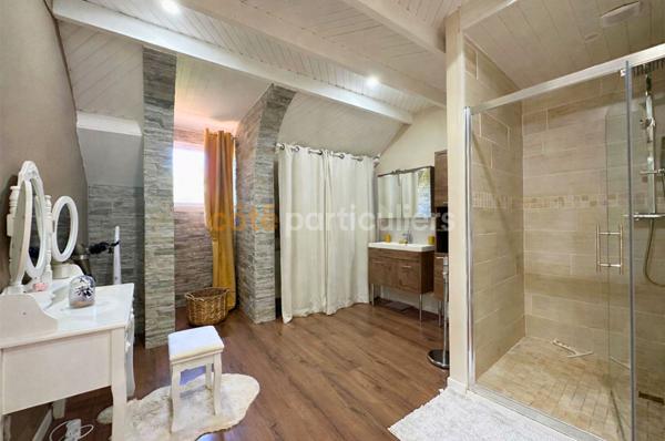 Vente
                Maison250 m² - 7 Pièces -
                    VILLEMADE (82130)