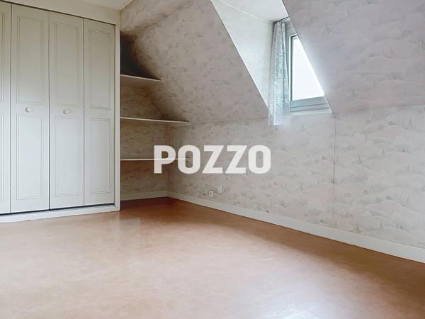 A VENDRE. TORIGNY CENTRE. IMMEUBLE SANS COPRO. APPT F3 + LOCAL COMMERCIAL. TORIGNY LES VILLES