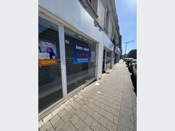 Local commecrial à Louer à LAMBERSART 3946 €