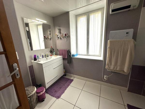 Longère à vendre de 146 m² 5 pièces à Vicq sur Nahon