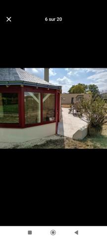 Charmante longère en pierre sur un grand terrain au calme