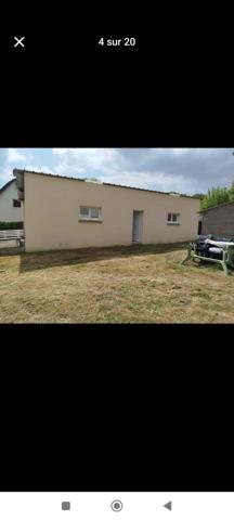 Charmante longère en pierre sur un grand terrain au calme