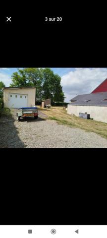 Charmante longère en pierre sur un grand terrain au calme