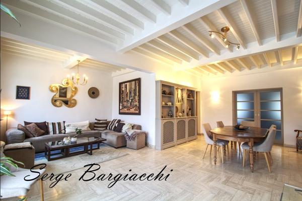 👉 MAISON 284 m² + LOGEMENT INDÉPENDANT – 1 660 m²