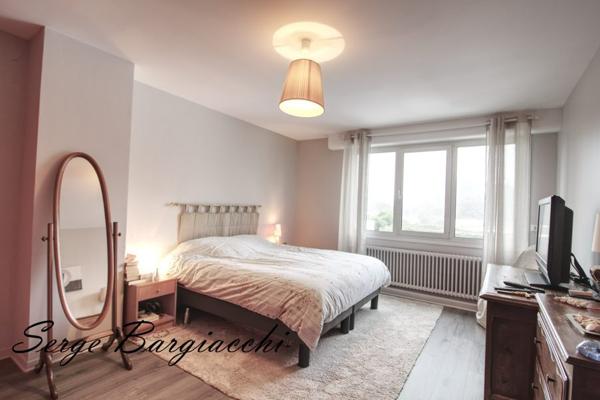 👉 MAISON 284 m² + LOGEMENT INDÉPENDANT – 1 660 m²